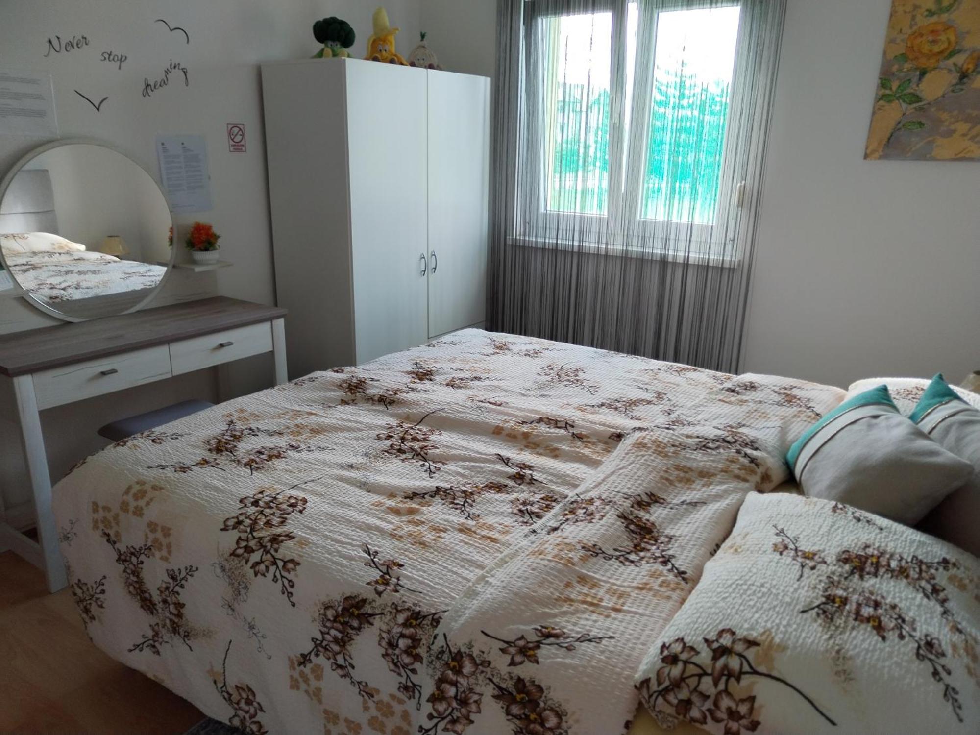 Yellow Rose Rakovica Exterior photo